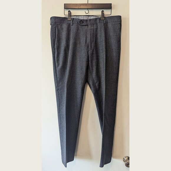 TAGLIATORE - 2-piece wool blend suit - Sz 52/9 - Picture 9 of 15